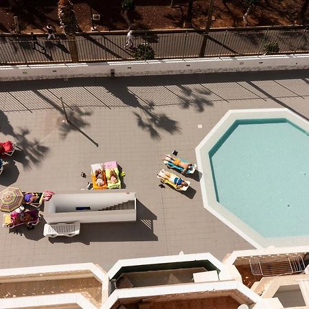 Homeforguest Modern And Recently Renovated Apartment In Arona アロナ エクステリア 写真
