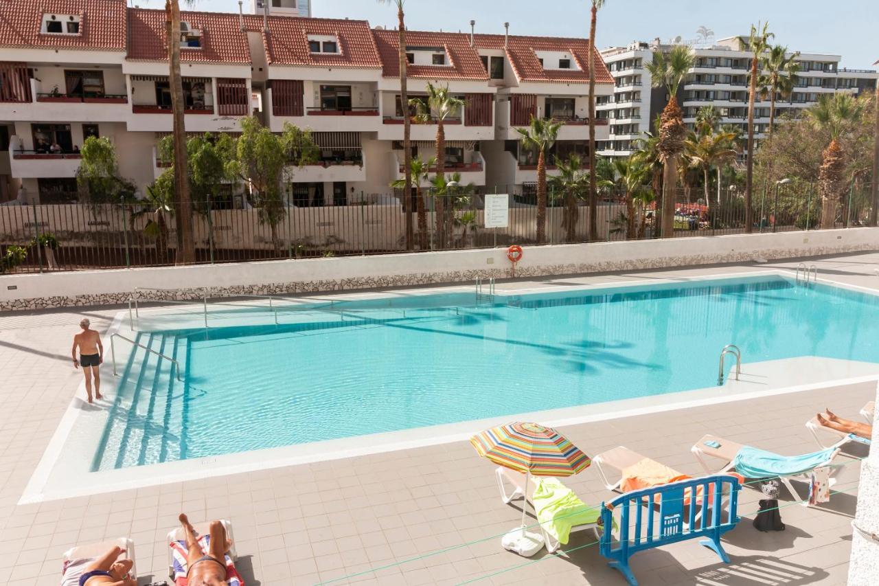 Homeforguest Modern And Recently Renovated Apartment In Arona アロナ エクステリア 写真