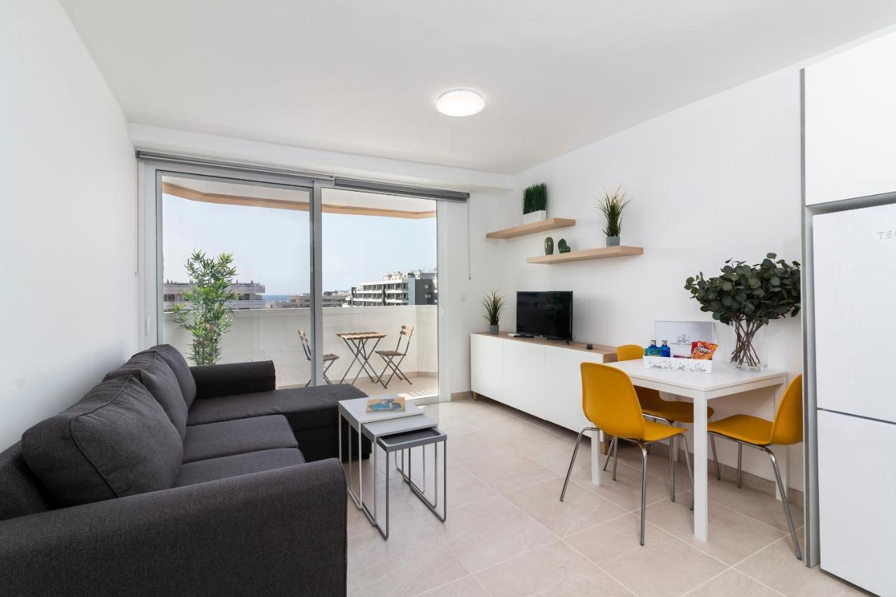 Homeforguest Modern And Recently Renovated Apartment In Arona アロナ エクステリア 写真