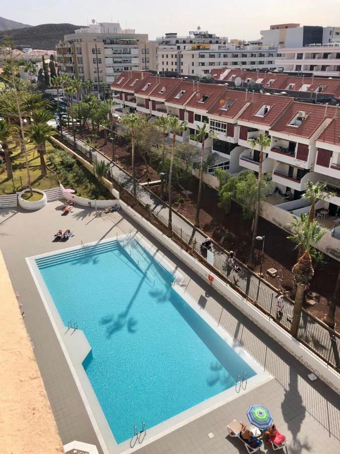 Homeforguest Modern And Recently Renovated Apartment In Arona アロナ エクステリア 写真