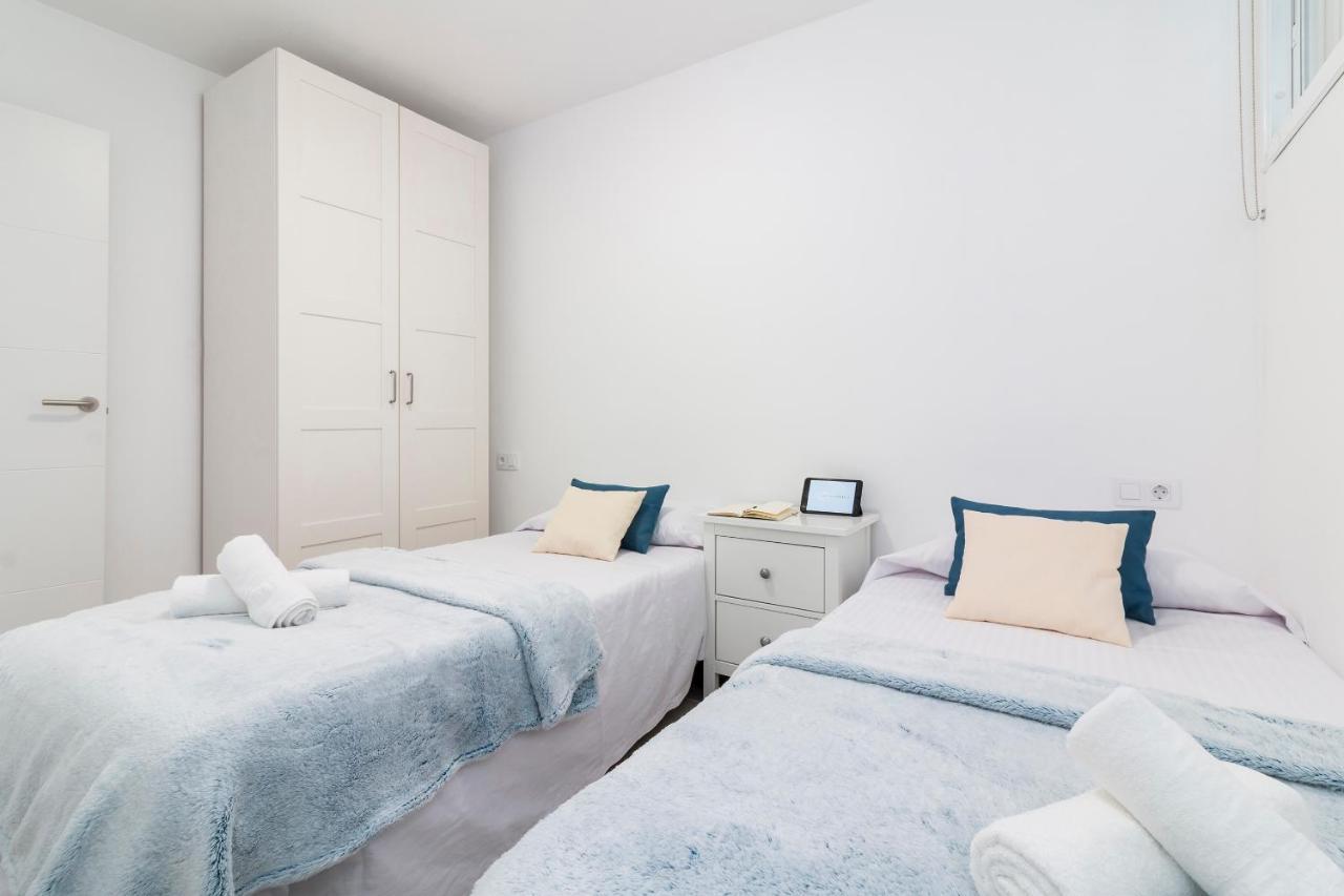 Homeforguest Modern And Recently Renovated Apartment In Arona アロナ エクステリア 写真